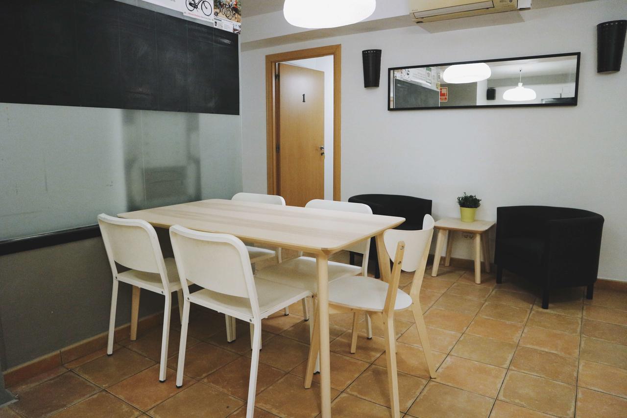 Harmony Hostel Barcelona Luaran gambar