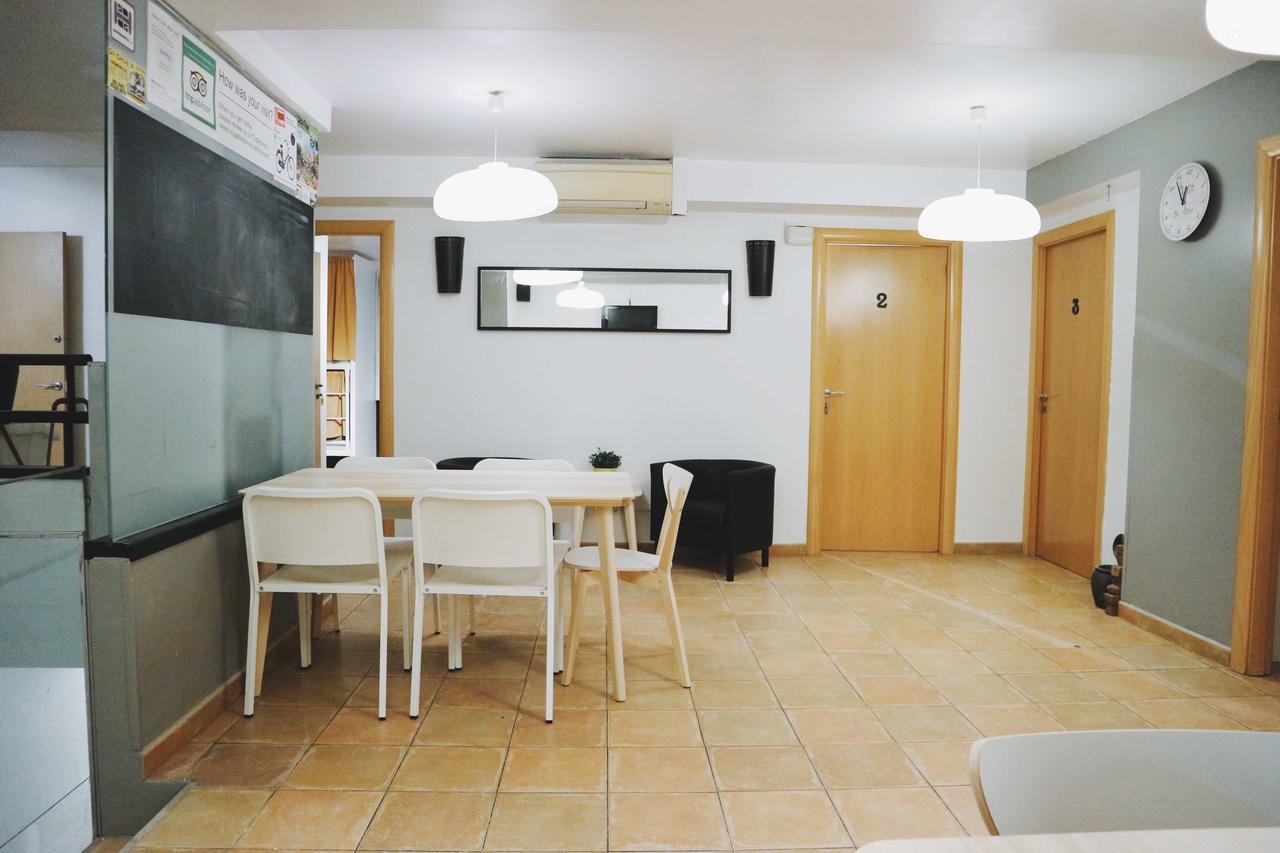 Harmony Hostel Barcelona Luaran gambar